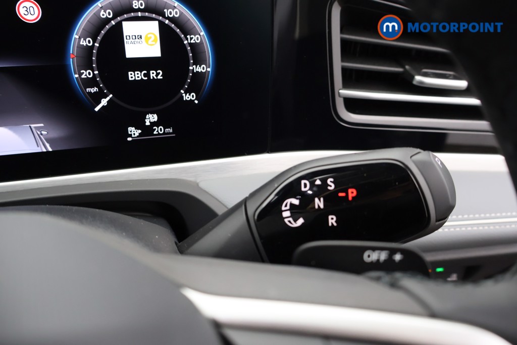 Volkswagen Passat Life Automatic Petrol Plug-In Hybrid Estate - Stock Number (1578941) - 7th supplementary image