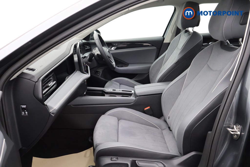 Volkswagen Passat Life Automatic Petrol Plug-In Hybrid Estate - Stock Number (1578941) - 15th supplementary image