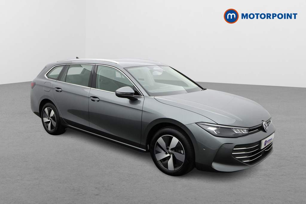 Volkswagen Passat Life Automatic Petrol Plug-In Hybrid Estate - Stock Number (1578941) - Drivers side front corner