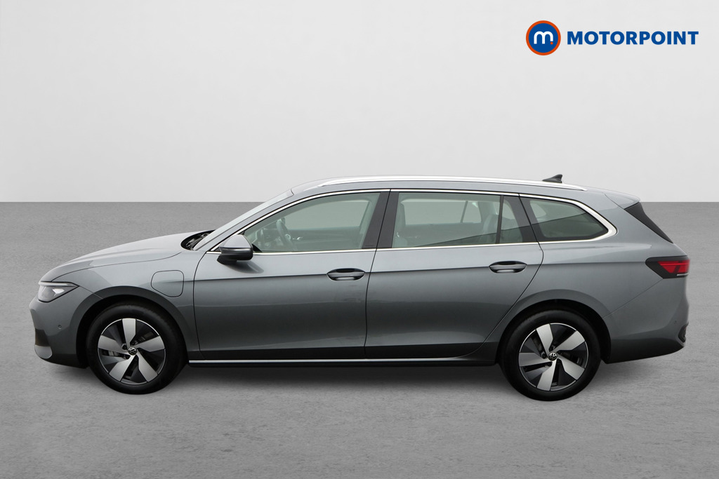 Volkswagen Passat Life Automatic Petrol Plug-In Hybrid Estate - Stock Number (1578941) - Passenger side