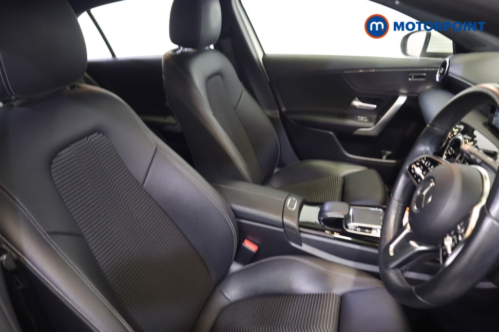Mercedes-Benz A Class Sport Automatic Diesel Hatchback - Stock Number (1579199) - 6th supplementary image