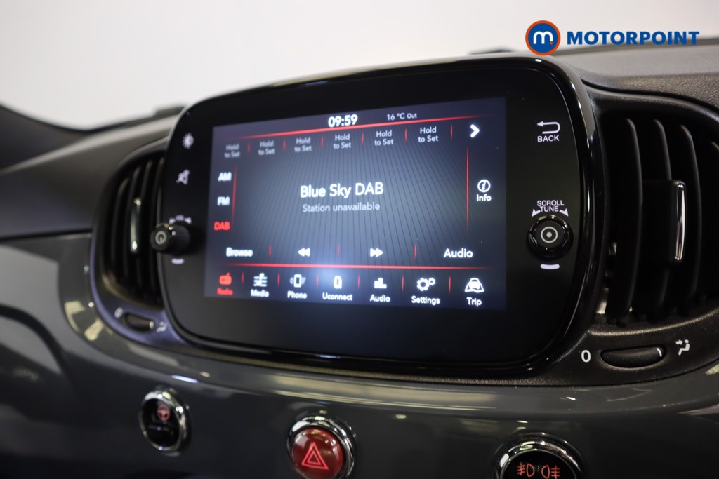Fiat 500 Dolcevita Manual Petrol-Electric Hybrid Hatchback - Stock Number (1579254) - 2nd supplementary image