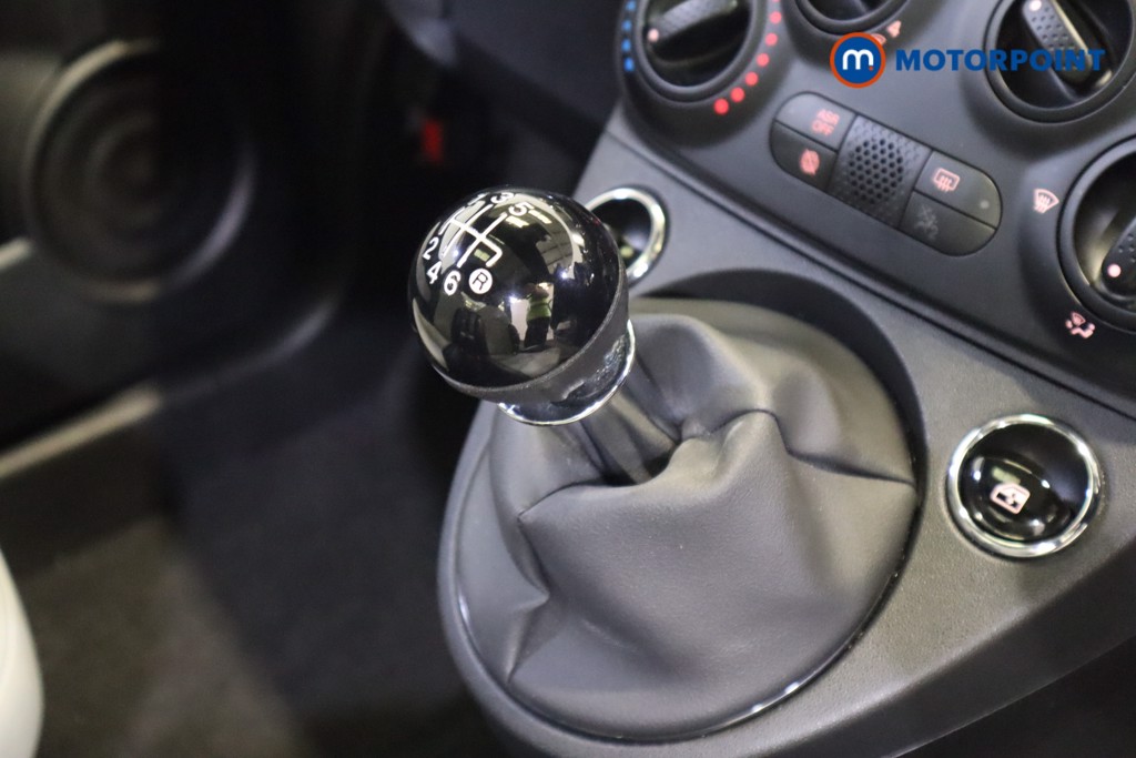 Fiat 500 Dolcevita Manual Petrol-Electric Hybrid Hatchback - Stock Number (1579254) - 5th supplementary image