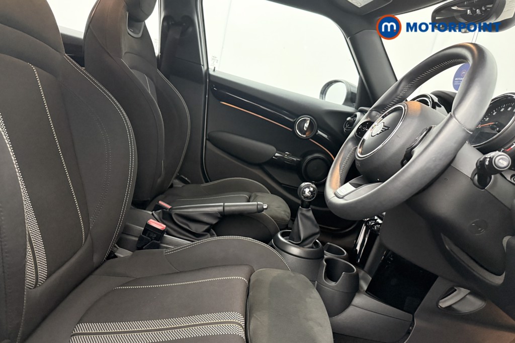 Mini Hatchback Cooper S Sport Manual Petrol Hatchback - Stock Number (1579265) - 7th supplementary image