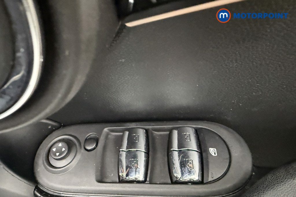 Mini Hatchback Cooper S Sport Manual Petrol Hatchback - Stock Number (1579265) - 18th supplementary image