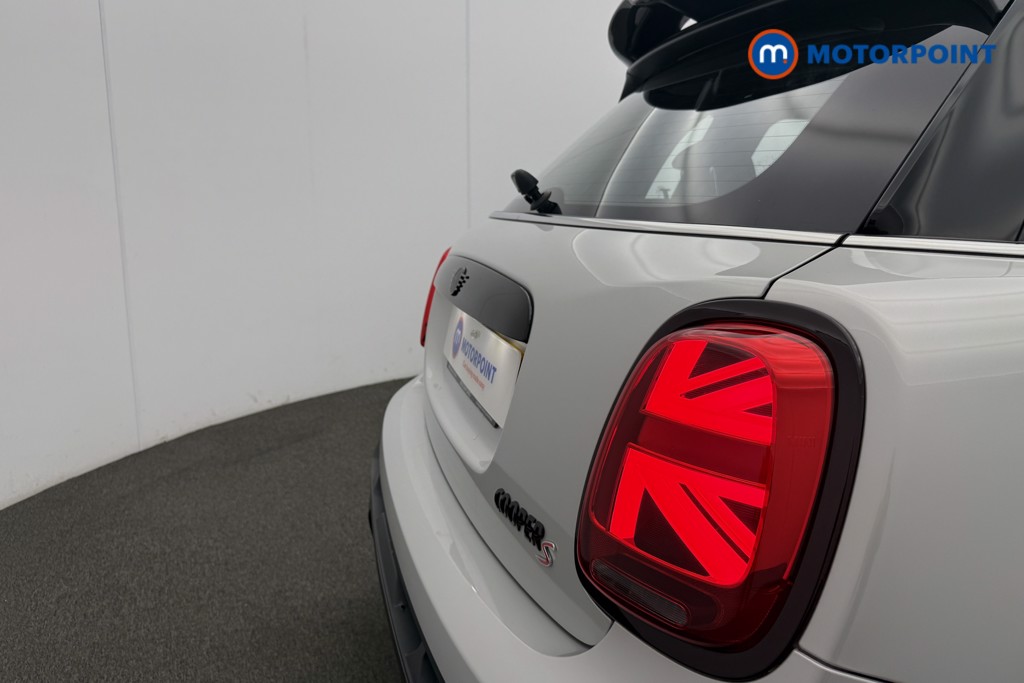 Mini Hatchback Cooper S Sport Manual Petrol Hatchback - Stock Number (1579265) - 24th supplementary image