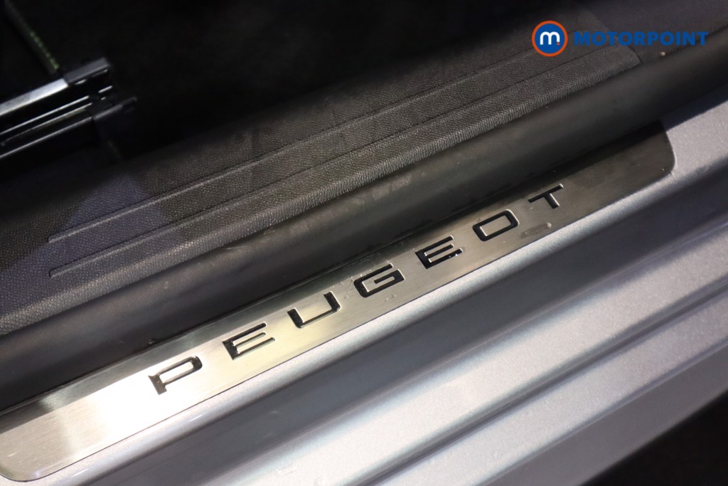 Peugeot 208 GT Automatic Petrol-Electric Hybrid Hatchback - Stock Number (1579274) - 14th supplementary image