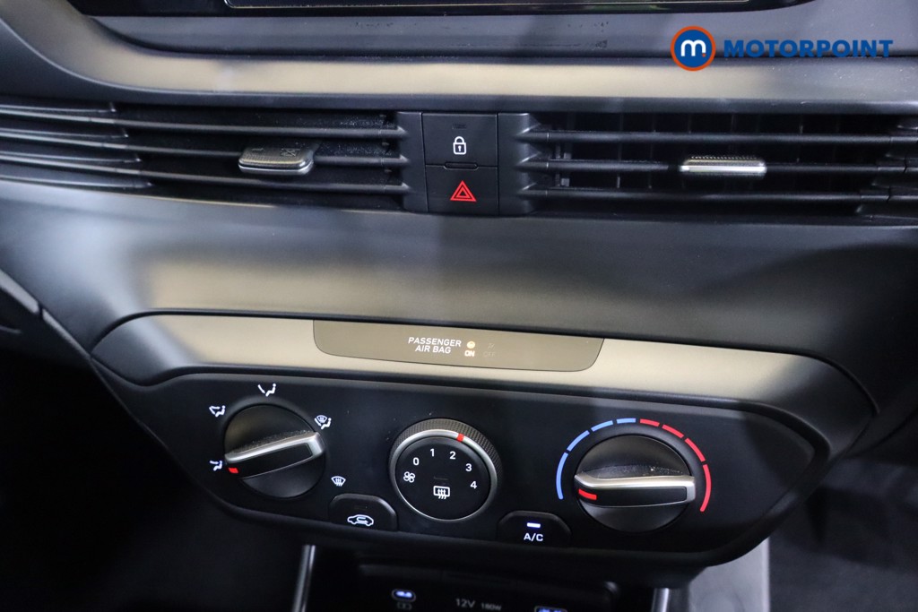 Hyundai I20 Advance Automatic Petrol Hatchback - Stock Number (1579331) - 9th supplementary image