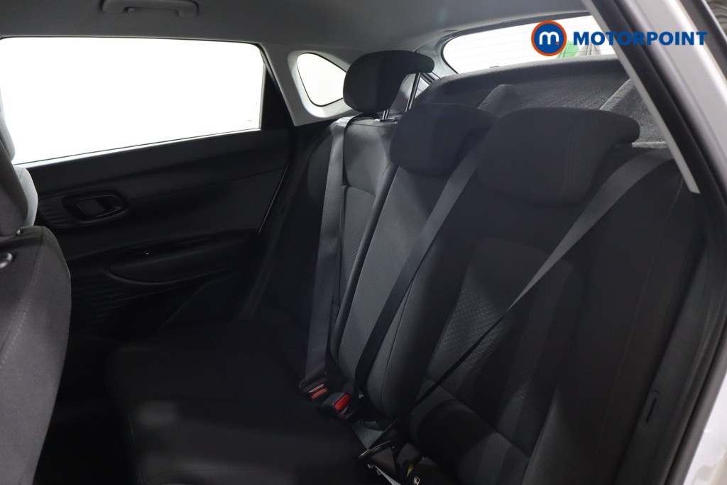Hyundai I20 Advance Automatic Petrol Hatchback - Stock Number (1579331) - 19th supplementary image
