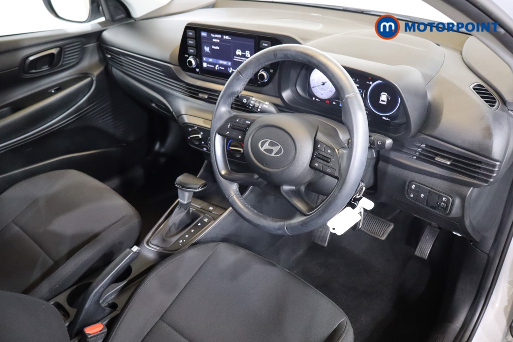 Hyundai I20 Advance Automatic Petrol Hatchback - Stock Number (1579331) - 1st supplementary image