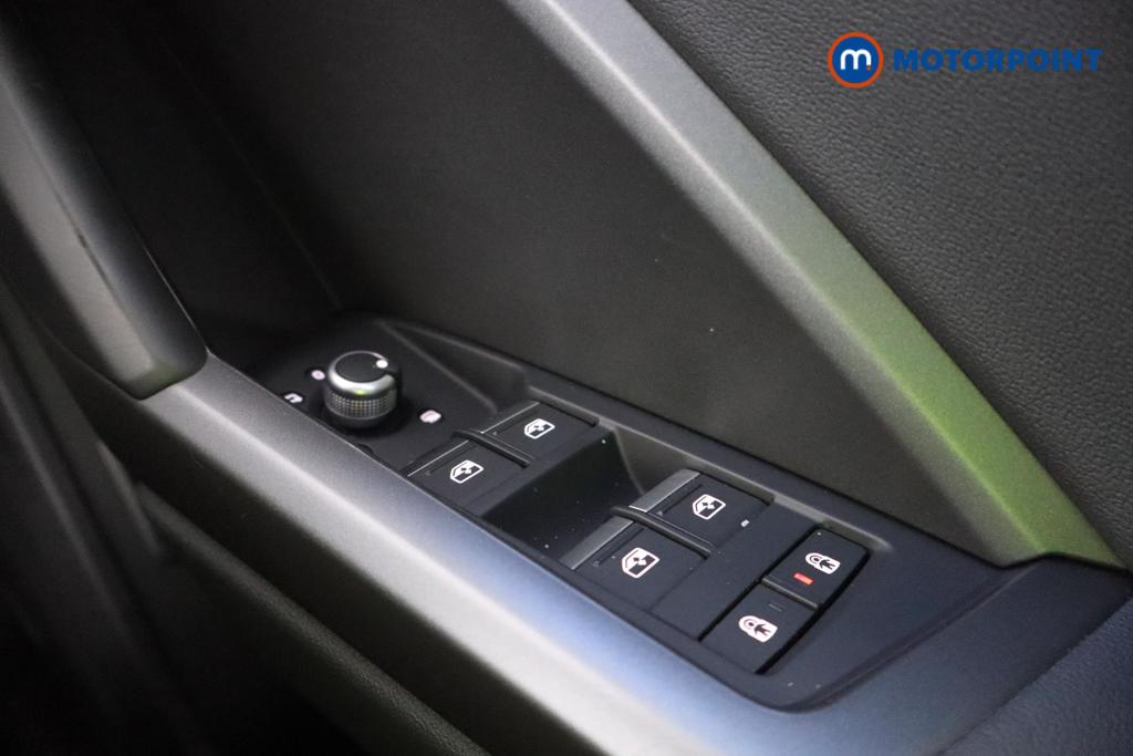 Audi Q3 S Line Automatic Petrol SUV - Stock Number (1554433) - 14th supplementary image