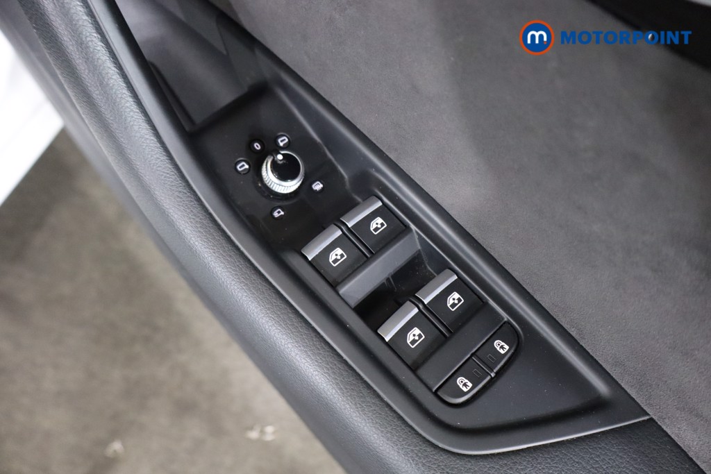 Audi A4 Black Edition Automatic Petrol Estate - Stock Number (1559121) - 19th supplementary image