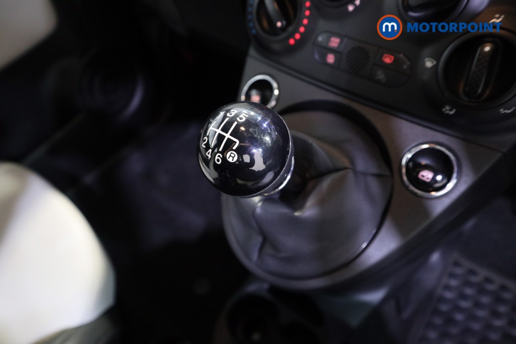 Fiat 500 Dolcevita Manual Petrol-Electric Hybrid Hatchback - Stock Number (1559925) - 8th supplementary image