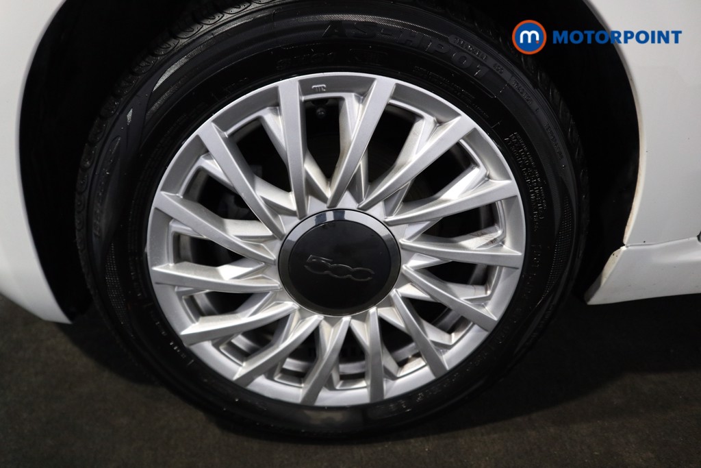 Fiat 500 Dolcevita Manual Petrol-Electric Hybrid Hatchback - Stock Number (1559925) - 14th supplementary image