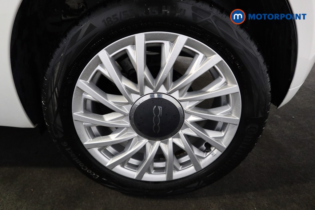 Fiat 500 Dolcevita Manual Petrol-Electric Hybrid Hatchback - Stock Number (1559925) - 15th supplementary image