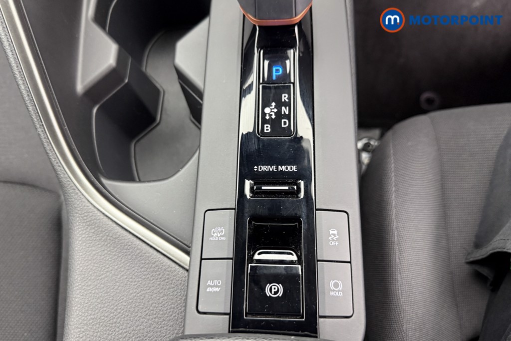 Toyota C-Hr Design Automatic Petrol Plug-In Hybrid SUV - Stock Number (1560446) - 10th supplementary image