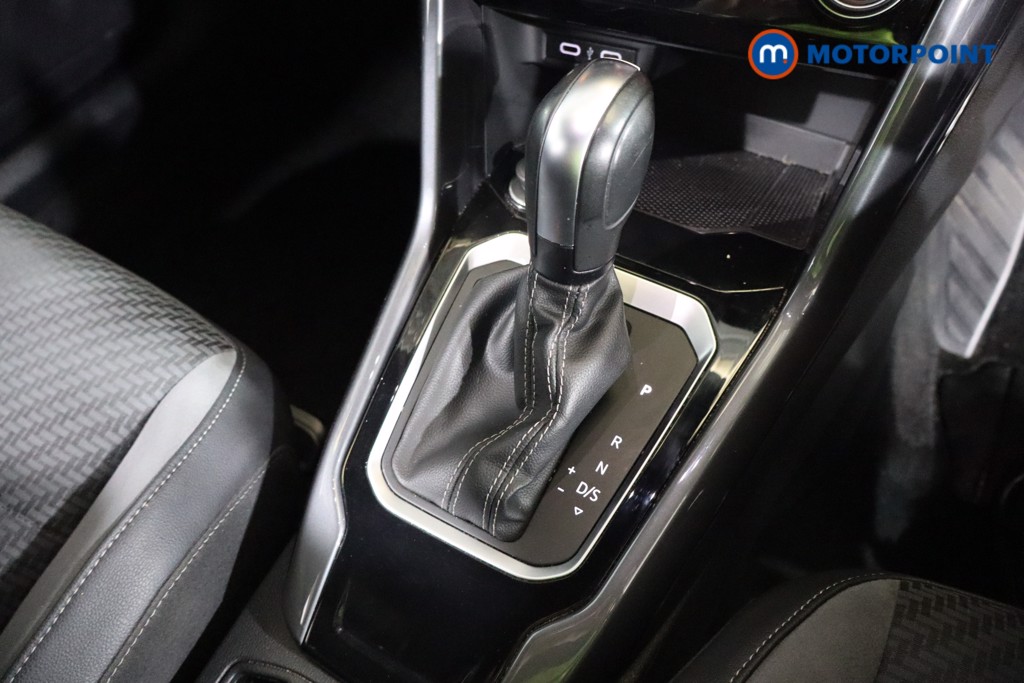 Volkswagen T-Roc R-Line Automatic Petrol SUV - Stock Number (1562112) - 12th supplementary image