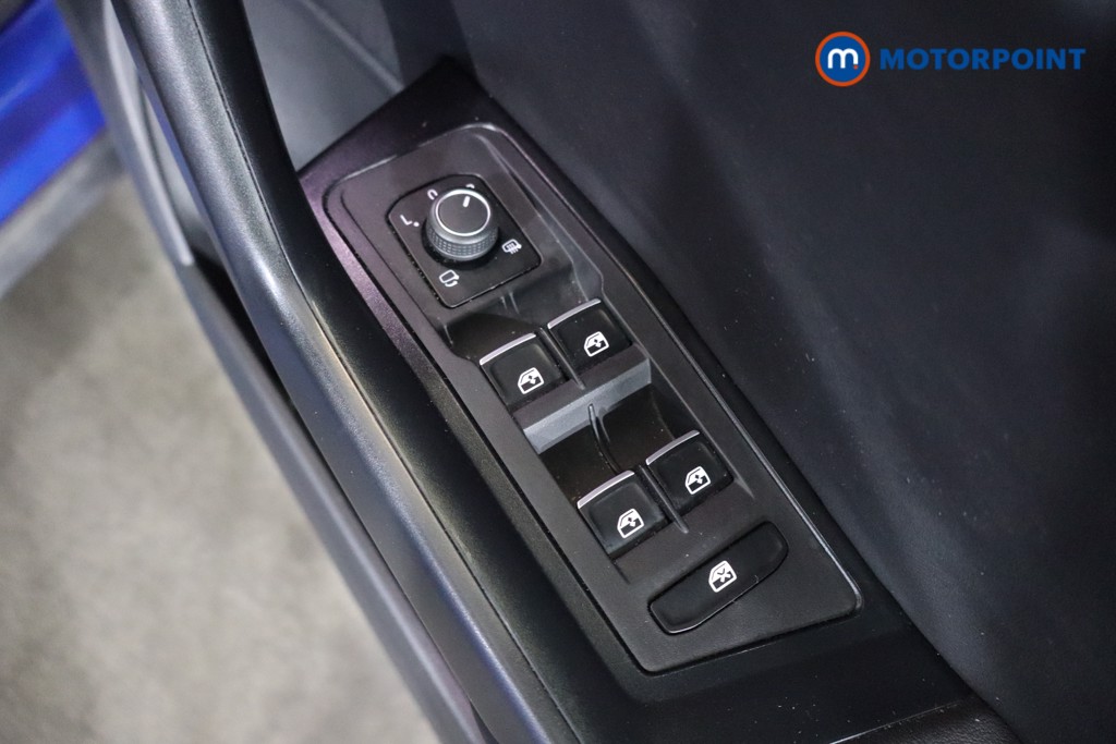 Volkswagen T-Roc R-Line Automatic Petrol SUV - Stock Number (1562112) - 18th supplementary image