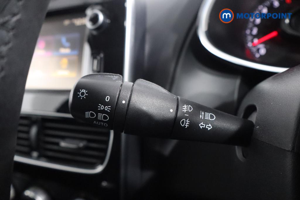 Renault Clio Dynamique Nav Manual Petrol Hatchback - Stock Number (1564756) - 8th supplementary image