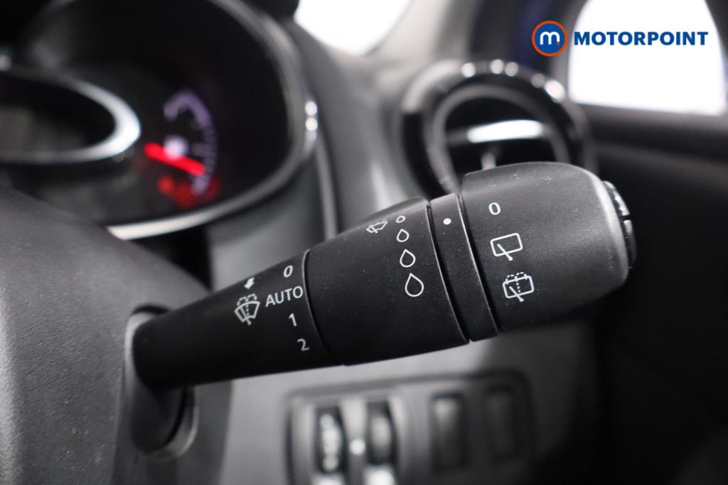 Renault Clio Dynamique Nav Manual Petrol Hatchback - Stock Number (1564756) - 9th supplementary image