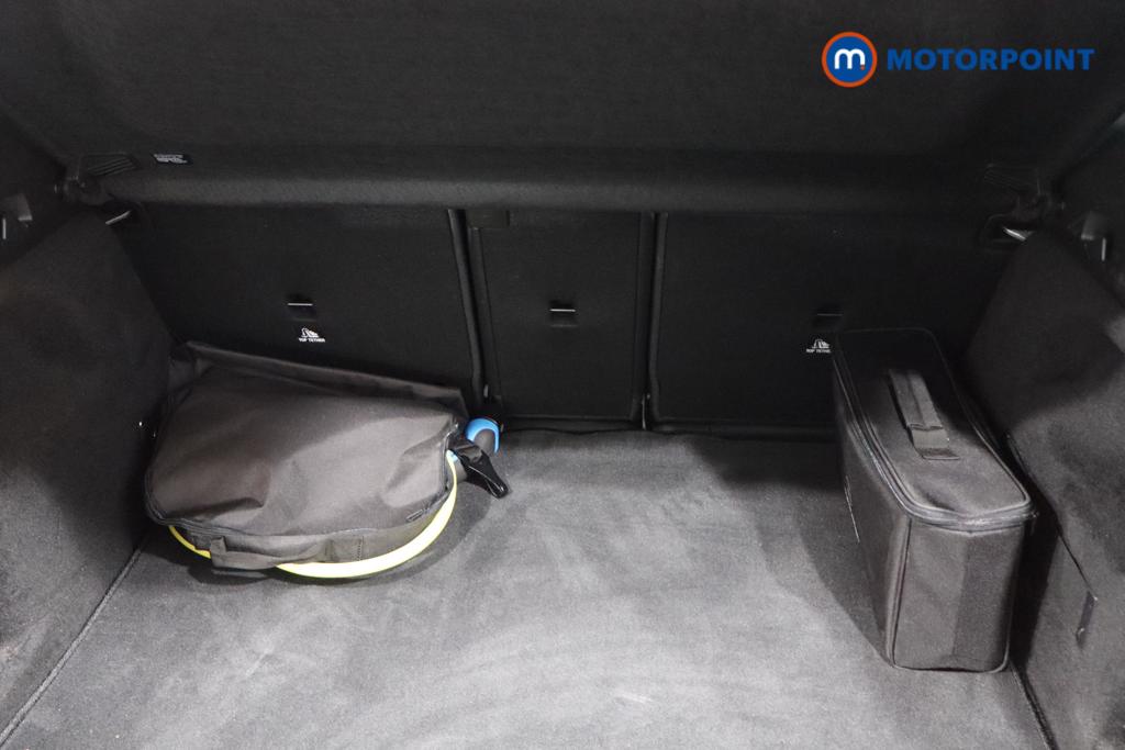 Mercedes-Benz GLA Exclusive Edition Automatic Petrol Plug-In Hybrid SUV - Stock Number (1564765) - 2nd supplementary image