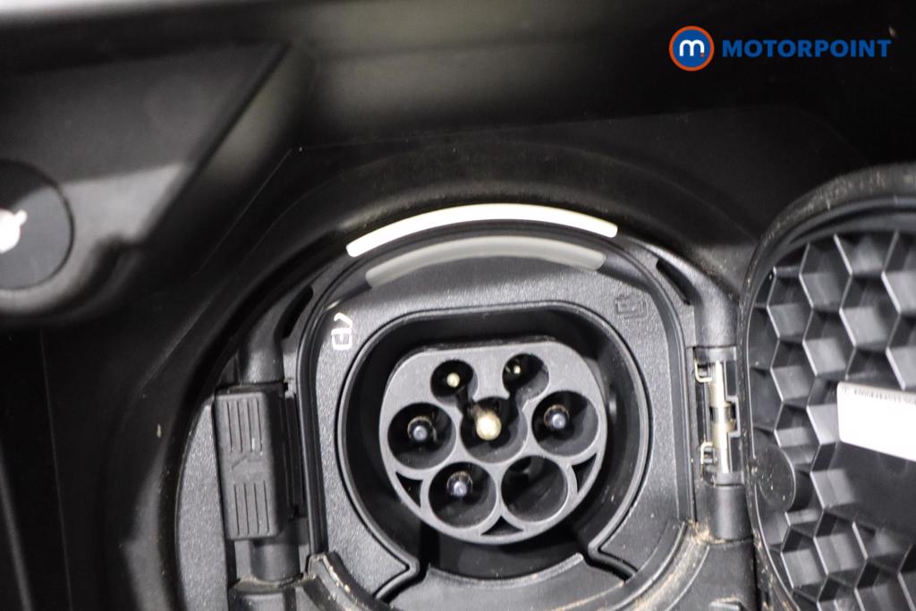 Mercedes-Benz GLA Exclusive Edition Automatic Petrol Plug-In Hybrid SUV - Stock Number (1564765) - 3rd supplementary image