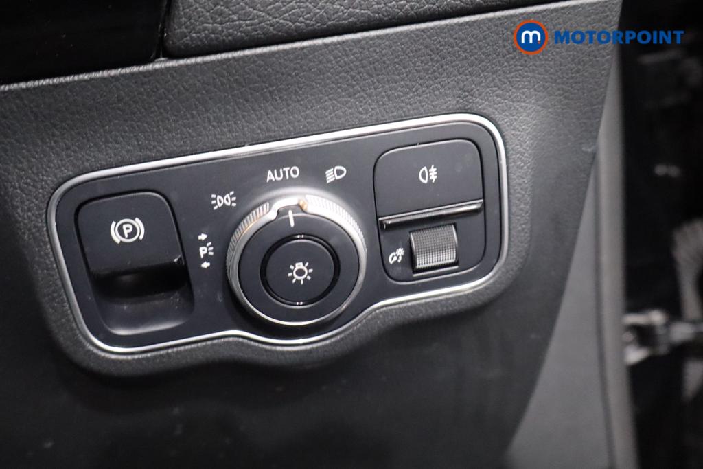 Mercedes-Benz GLA Exclusive Edition Automatic Petrol Plug-In Hybrid SUV - Stock Number (1564765) - 12th supplementary image