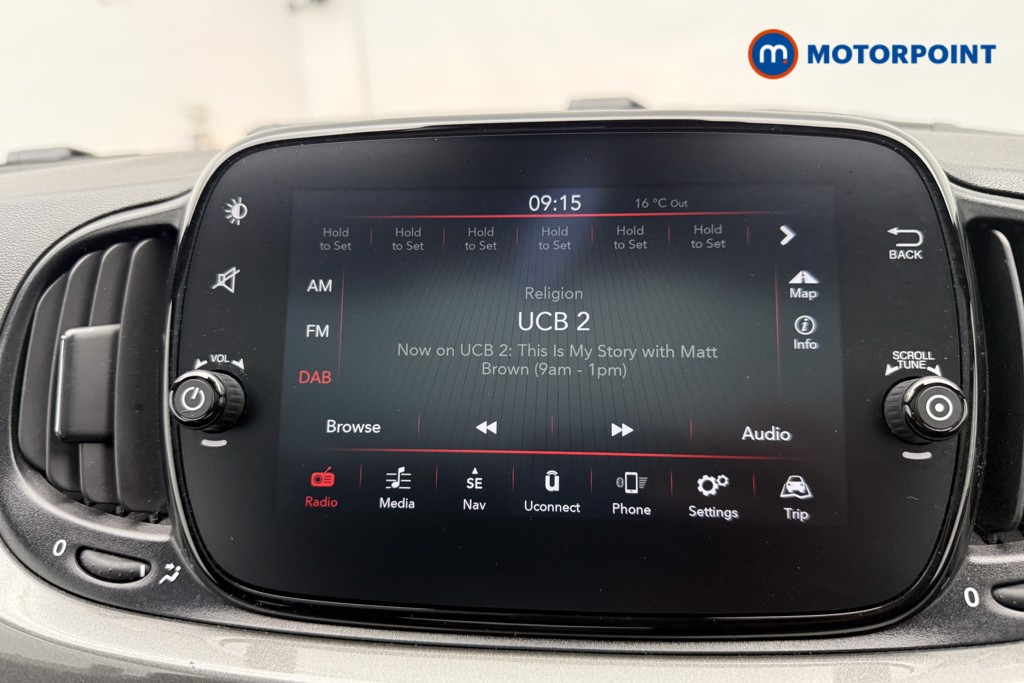Fiat 500 TOP Manual Petrol-Electric Hybrid Hatchback - Stock Number (1565267) - 5th supplementary image