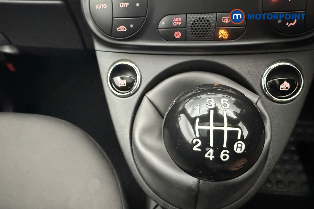 Fiat 500 TOP Manual Petrol-Electric Hybrid Hatchback - Stock Number (1565267) - 11th supplementary image