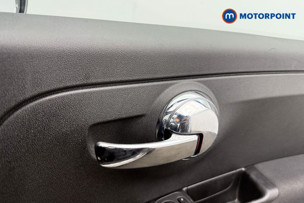 Fiat 500 TOP Manual Petrol-Electric Hybrid Hatchback - Stock Number (1565267) - 14th supplementary image