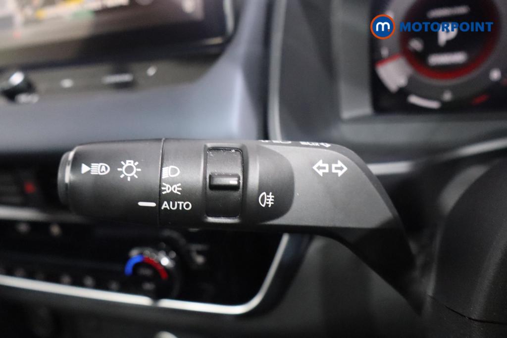 Nissan Qashqai Tekna Automatic Petrol SUV - Stock Number (1565653) - 9th supplementary image