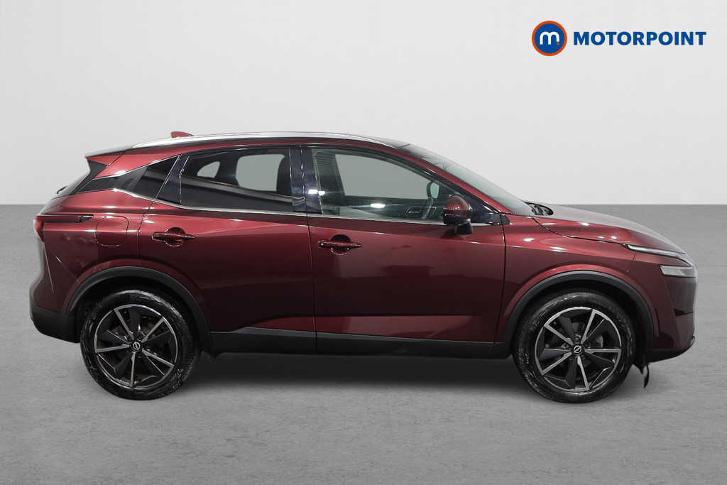 Nissan Qashqai Tekna Automatic Petrol SUV - Stock Number (1565653) - Drivers side
