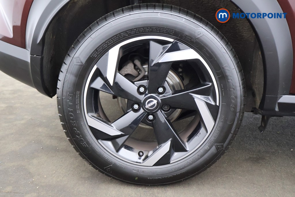 Nissan Juke N-Connecta Manual Petrol SUV - Stock Number (1566133) - 16th supplementary image