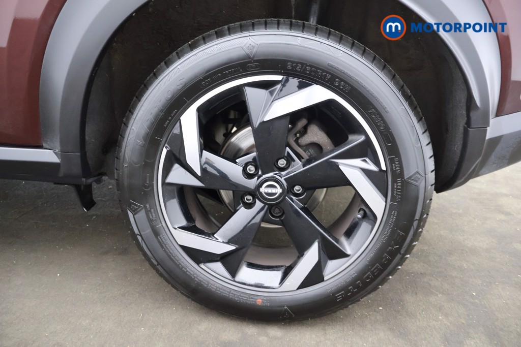 Nissan Juke N-Connecta Manual Petrol SUV - Stock Number (1566133) - 19th supplementary image