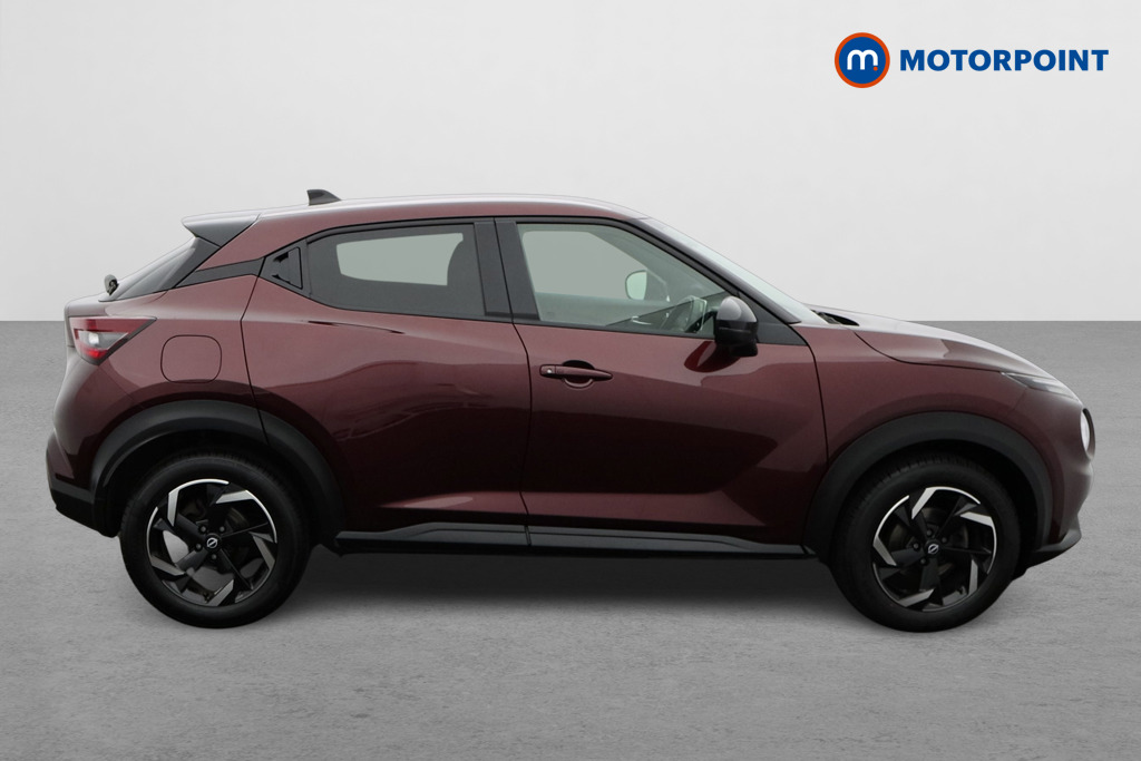 Nissan Juke N-Connecta Manual Petrol SUV - Stock Number (1566133) - Drivers side