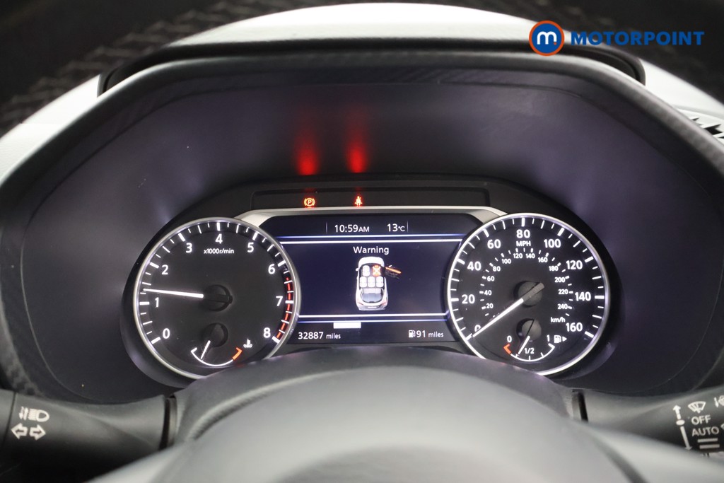 Nissan Juke N-Connecta Manual Petrol SUV - Stock Number (1566138) - 4th supplementary image