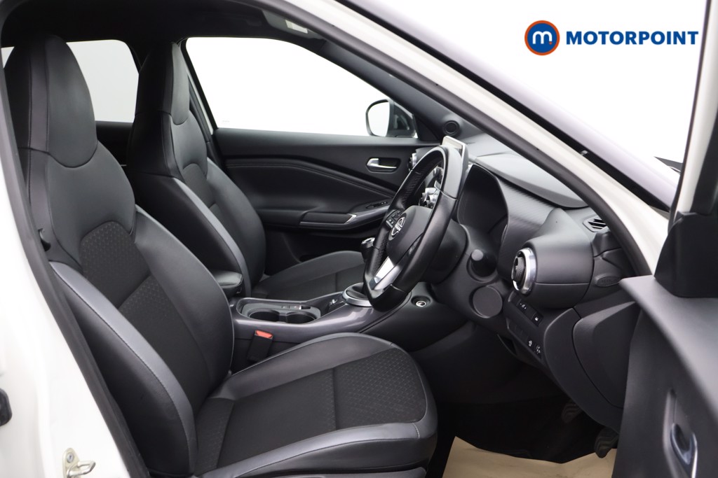 Nissan Juke N-Connecta Manual Petrol SUV - Stock Number (1566138) - 11th supplementary image