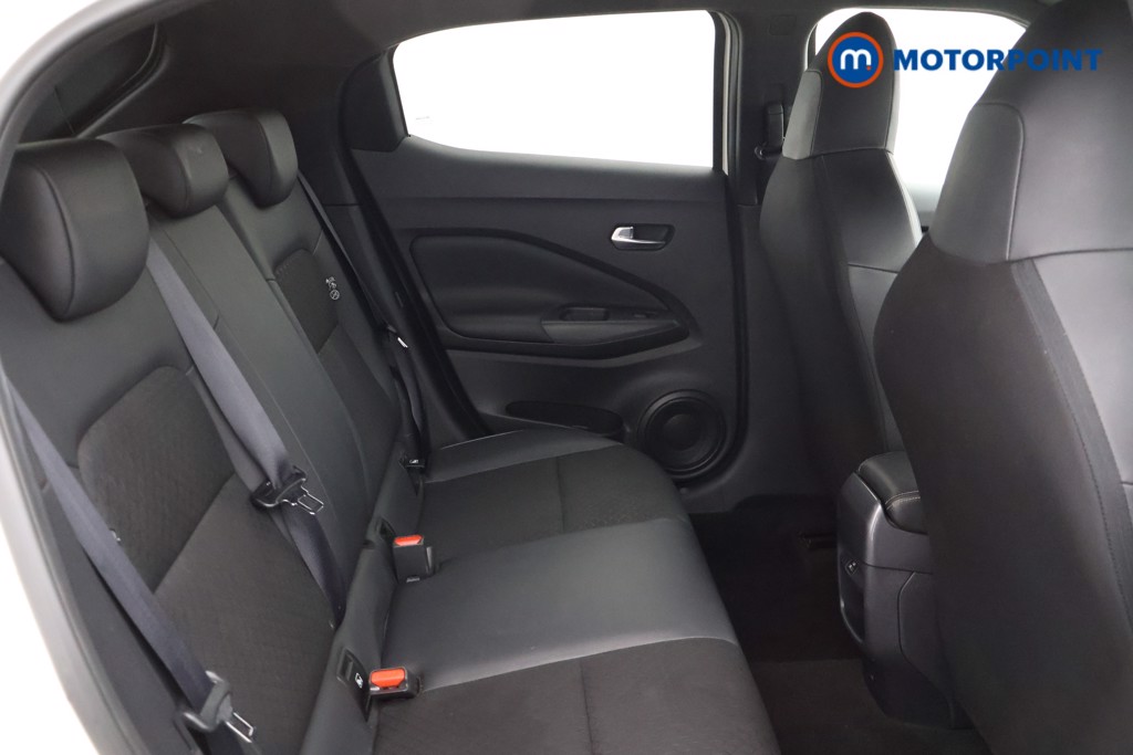 Nissan Juke N-Connecta Manual Petrol SUV - Stock Number (1566138) - 12th supplementary image