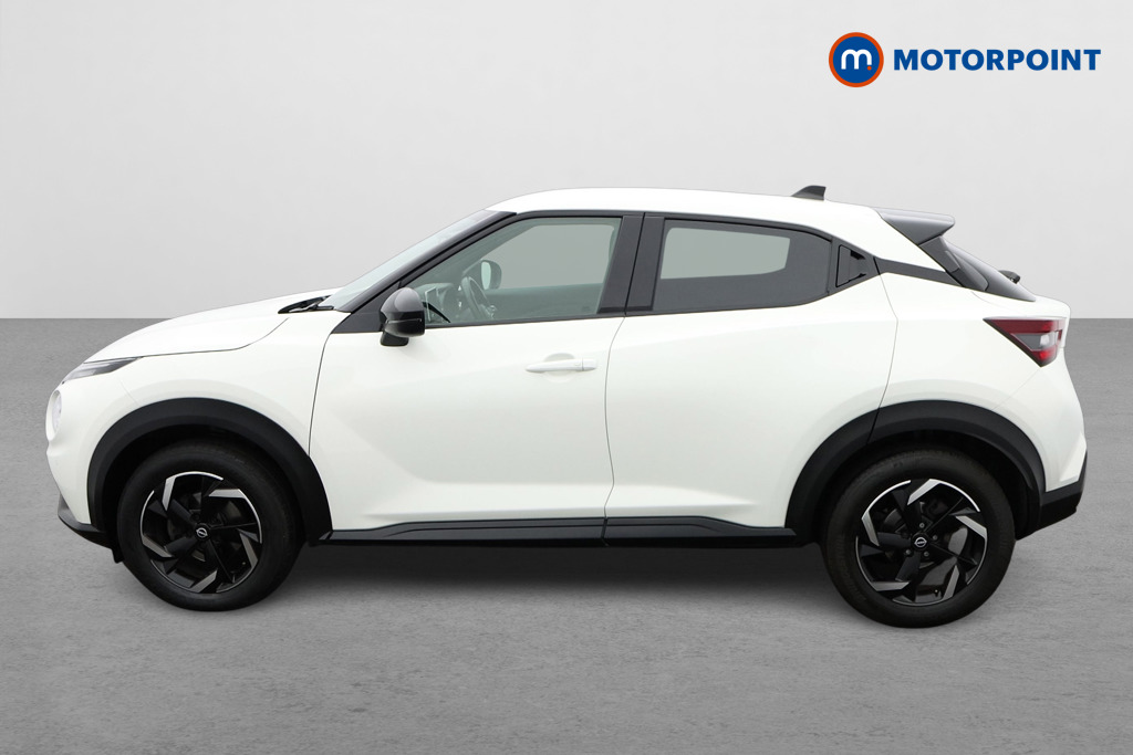 Nissan Juke N-Connecta Manual Petrol SUV - Stock Number (1566138) - Passenger side