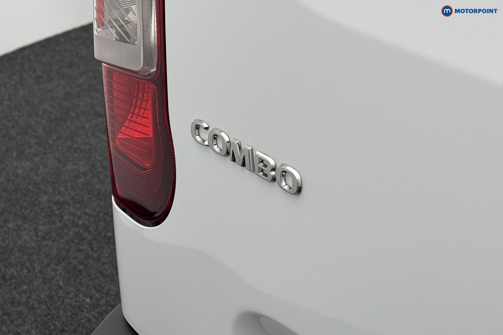 Vauxhall Combo Cargo Prime Manual Diesel Crew Bus - Stock Number (1567023) - 18th supplementary image