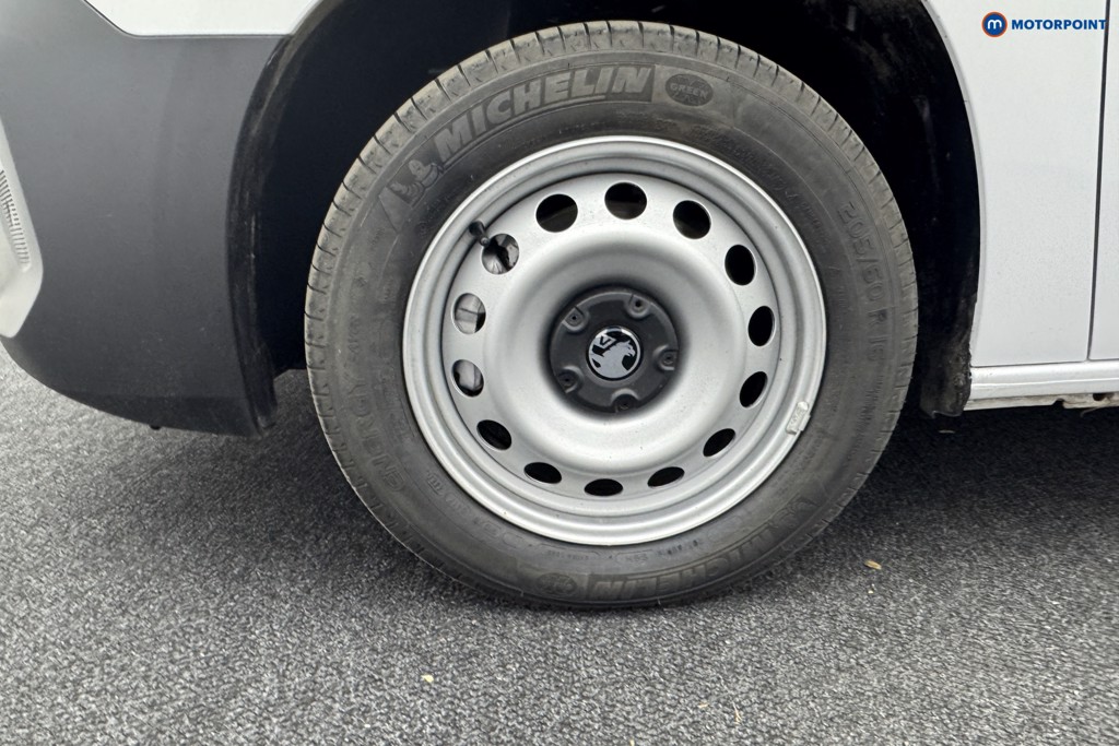 Vauxhall Combo Cargo Prime Manual Diesel Crew Bus - Stock Number (1567023) - 24th supplementary image