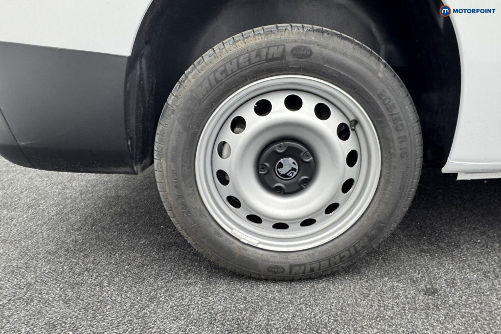 Vauxhall Combo Cargo Prime Manual Diesel Crew Bus - Stock Number (1567023) - 26th supplementary image