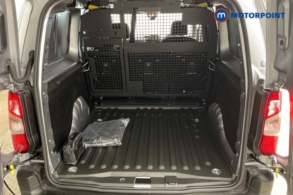 Vauxhall Combo Cargo Prime Manual Diesel Crew Bus - Stock Number (1567131) - 3rd supplementary image