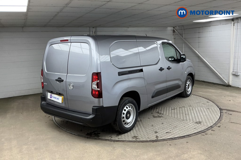 Vauxhall Combo Cargo Prime Manual Diesel Crew Bus - Stock Number (1567131) - Drivers side rear corner