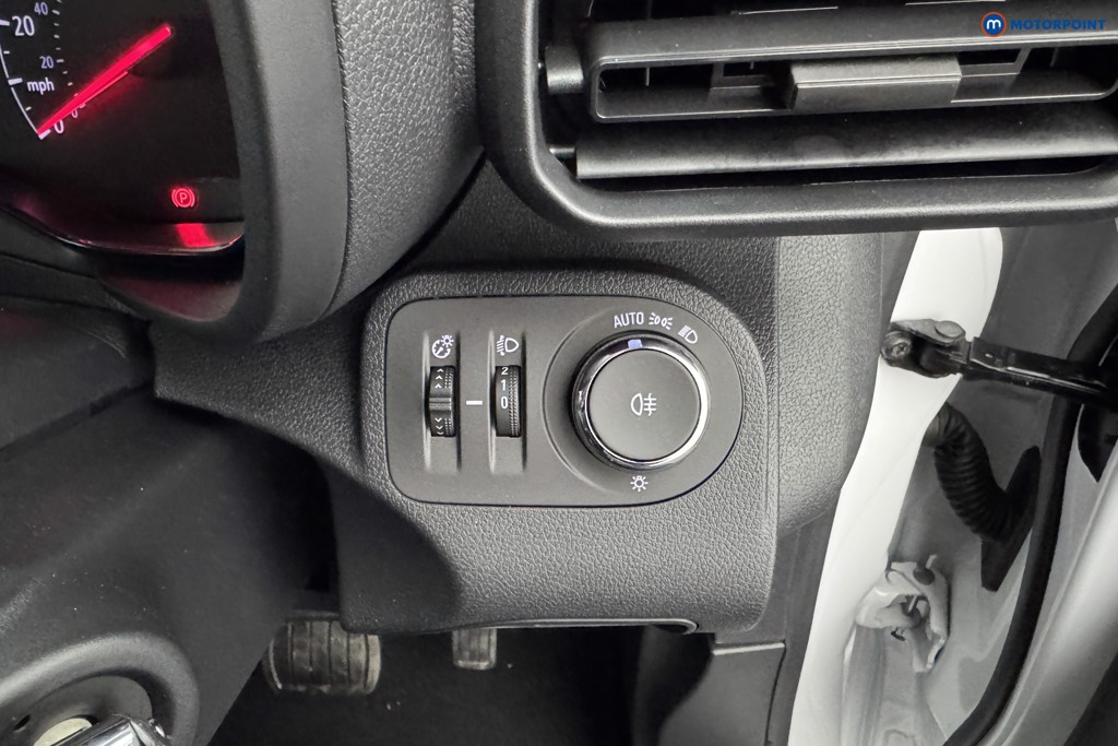 Vauxhall Combo Cargo Prime Automatic Electric Panel Van - Stock Number (1567154) - 13th supplementary image