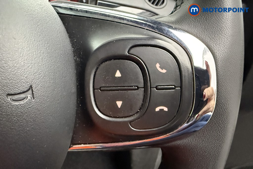 Fiat 500 Dolcevita Manual Petrol-Electric Hybrid Hatchback - Stock Number (1568036) - 4th supplementary image