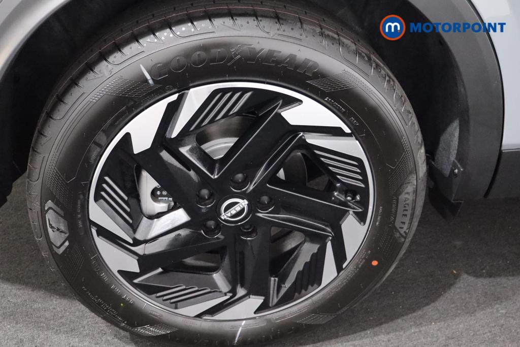 Nissan Qashqai N-Connecta Automatic Petrol SUV - Stock Number (1569875) - 7th supplementary image