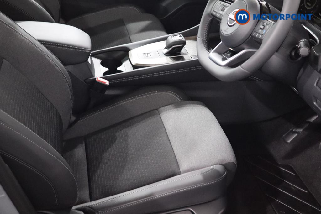 Nissan Qashqai N-Connecta Automatic Petrol SUV - Stock Number (1569875) - 12th supplementary image