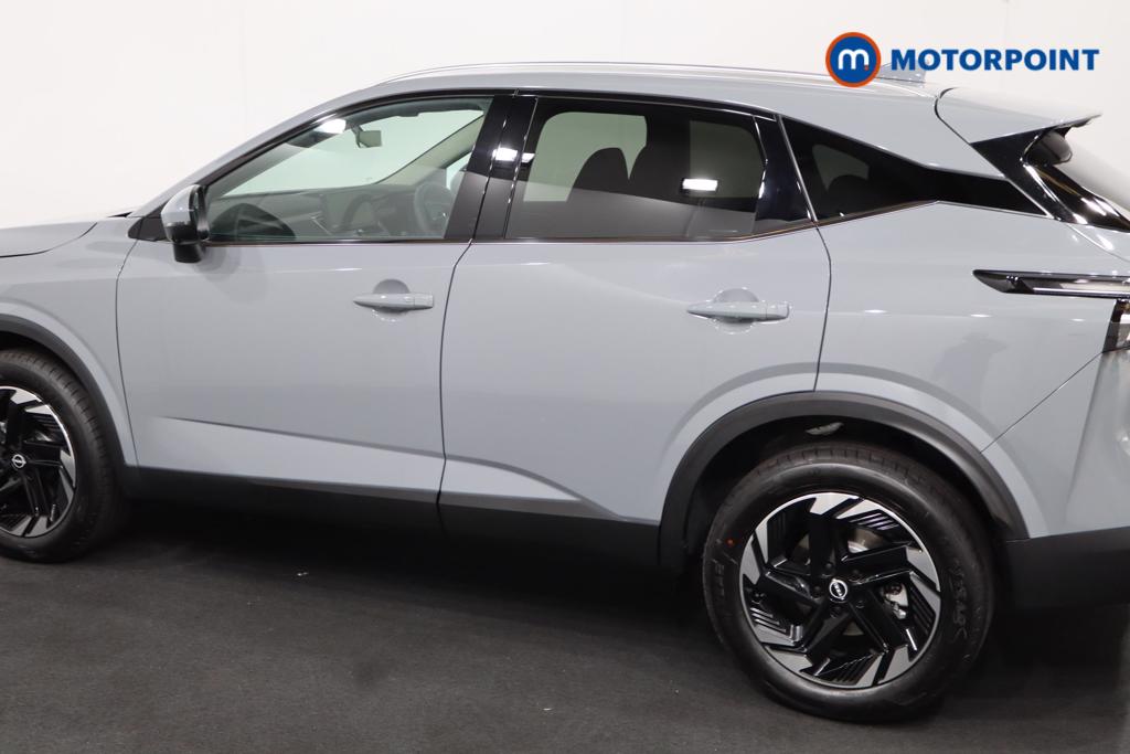 Nissan Qashqai N-Connecta Automatic Petrol SUV - Stock Number (1569875) - 27th supplementary image