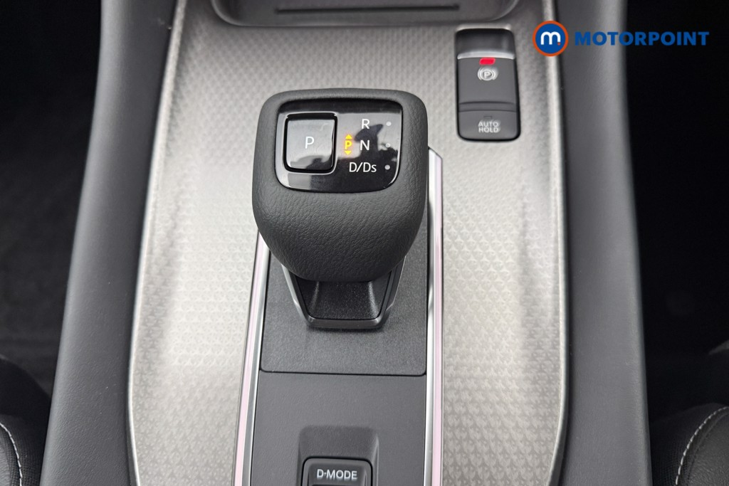 Nissan Qashqai N-Connecta Automatic Petrol SUV - Stock Number (1569893) - 7th supplementary image